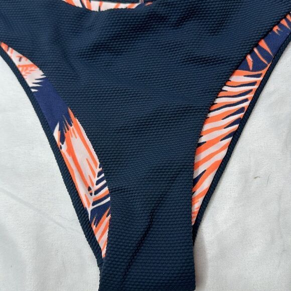 Maaj Stargazer Cascade Reversible Bottoms. Size Medium. - Picture 5 of 13